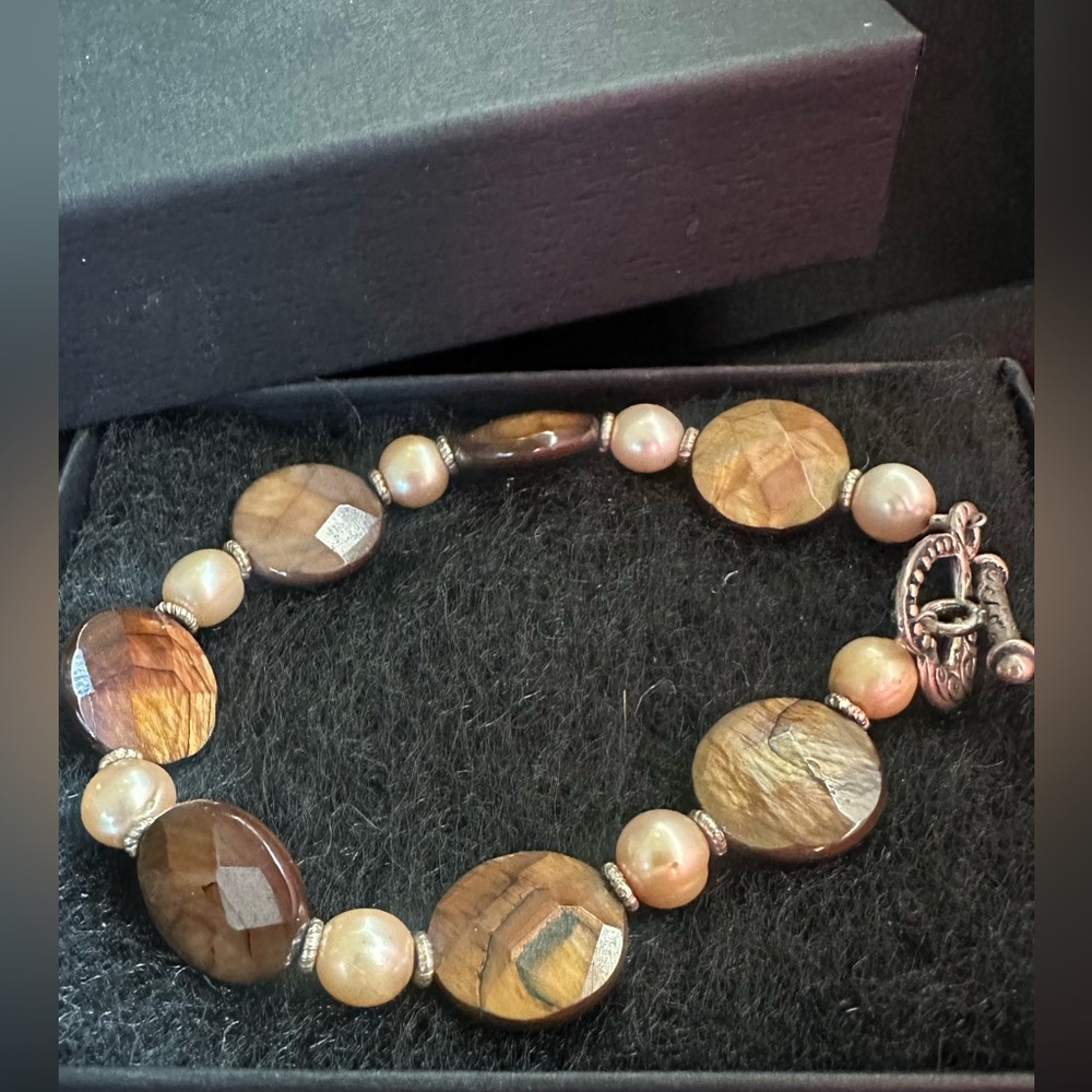 New In Box! Tiger Eye Stones with hint of Peach Pearls! Heart Clasp with Toggle